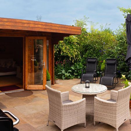 Moors Wood Relaxing ,Tranquil Retreat With Hot Tub Villa Chippenham  Ngoại thất bức ảnh