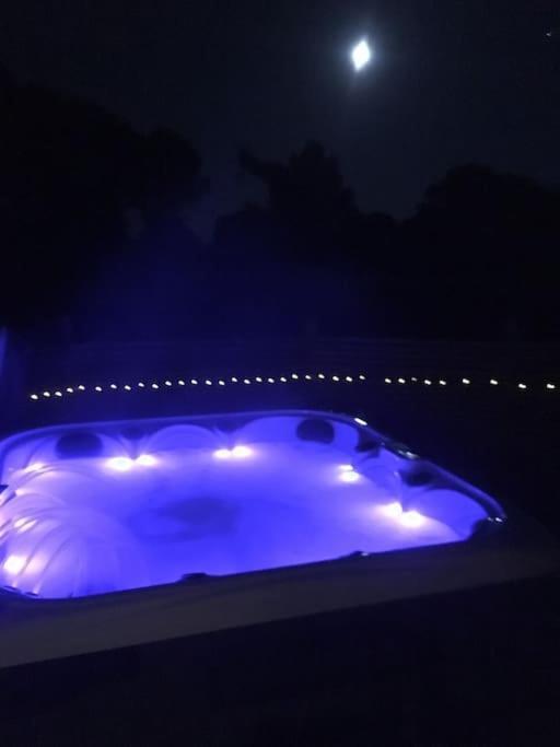 Moors Wood Relaxing ,Tranquil Retreat With Hot Tub Villa Chippenham  Ngoại thất bức ảnh